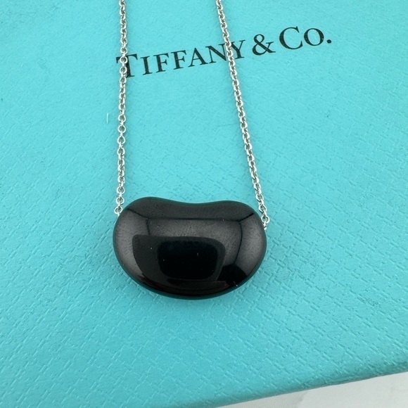 Tiffany & Co. 20mm Black Jade Bean Necklace Elsa Peretti, Sterling Silver 🖤 - Picture 3 of 8